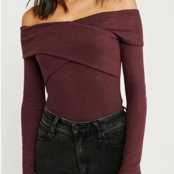 A&F Cozy Soft Women’s Off the Shoulder Wrap Sweater Crisscross | S - Picture 9 of 9